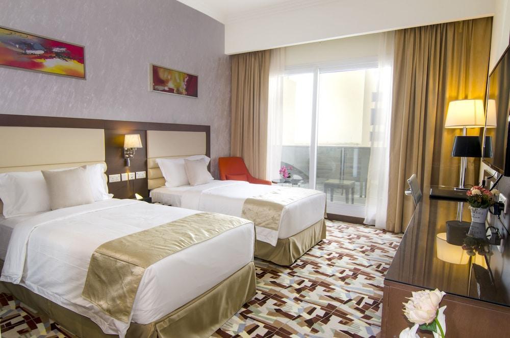 מוסקט Al Murooj Grand Hotel מראה חיצוני תמונה