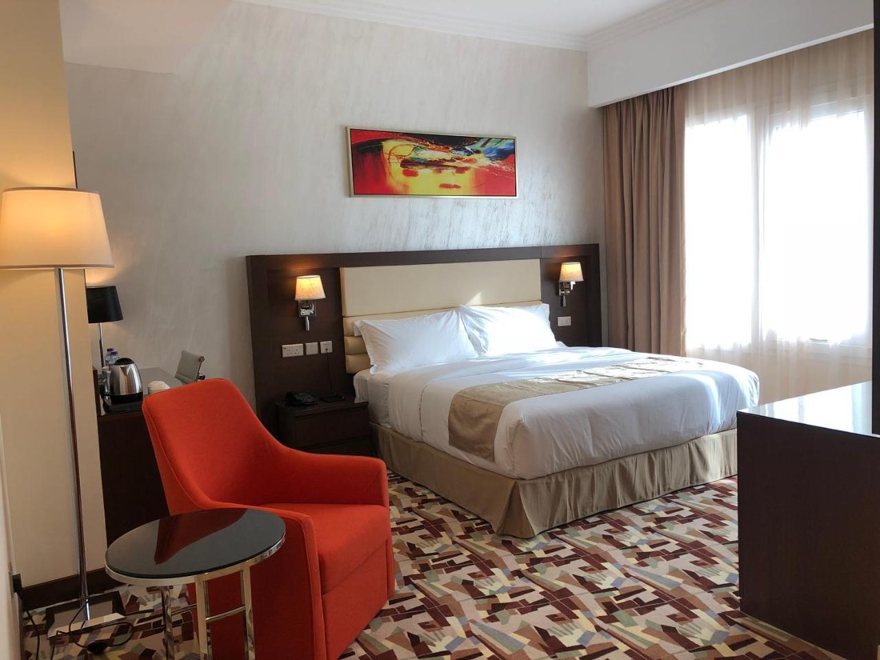 מוסקט Al Murooj Grand Hotel מראה חיצוני תמונה