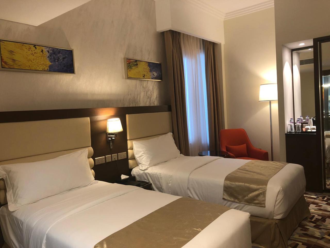 מוסקט Al Murooj Grand Hotel מראה חיצוני תמונה