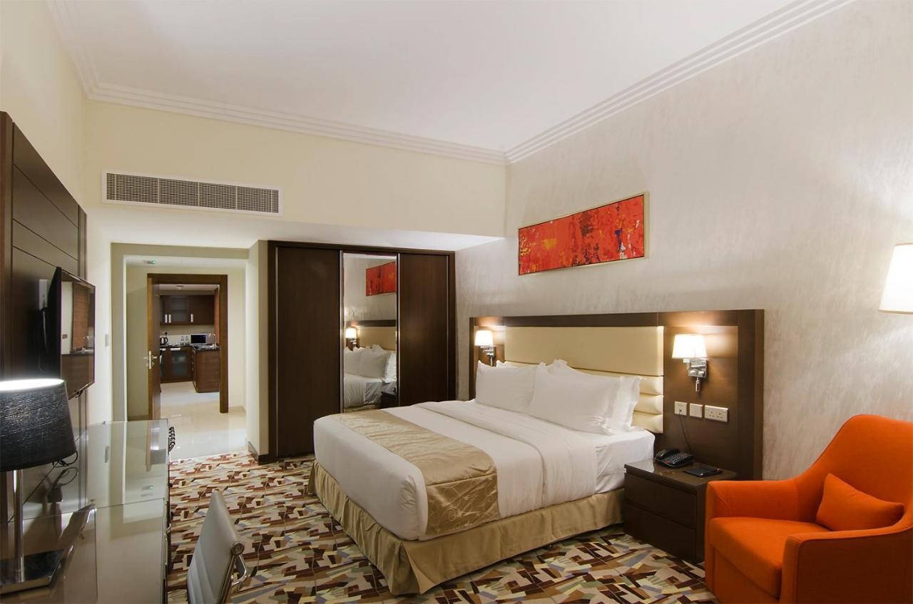 מוסקט Al Murooj Grand Hotel מראה חיצוני תמונה