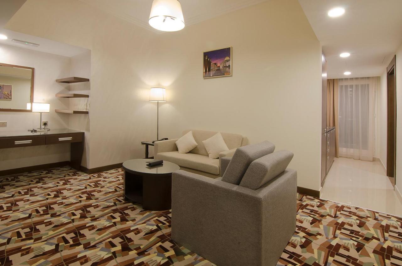 מוסקט Al Murooj Grand Hotel מראה חיצוני תמונה