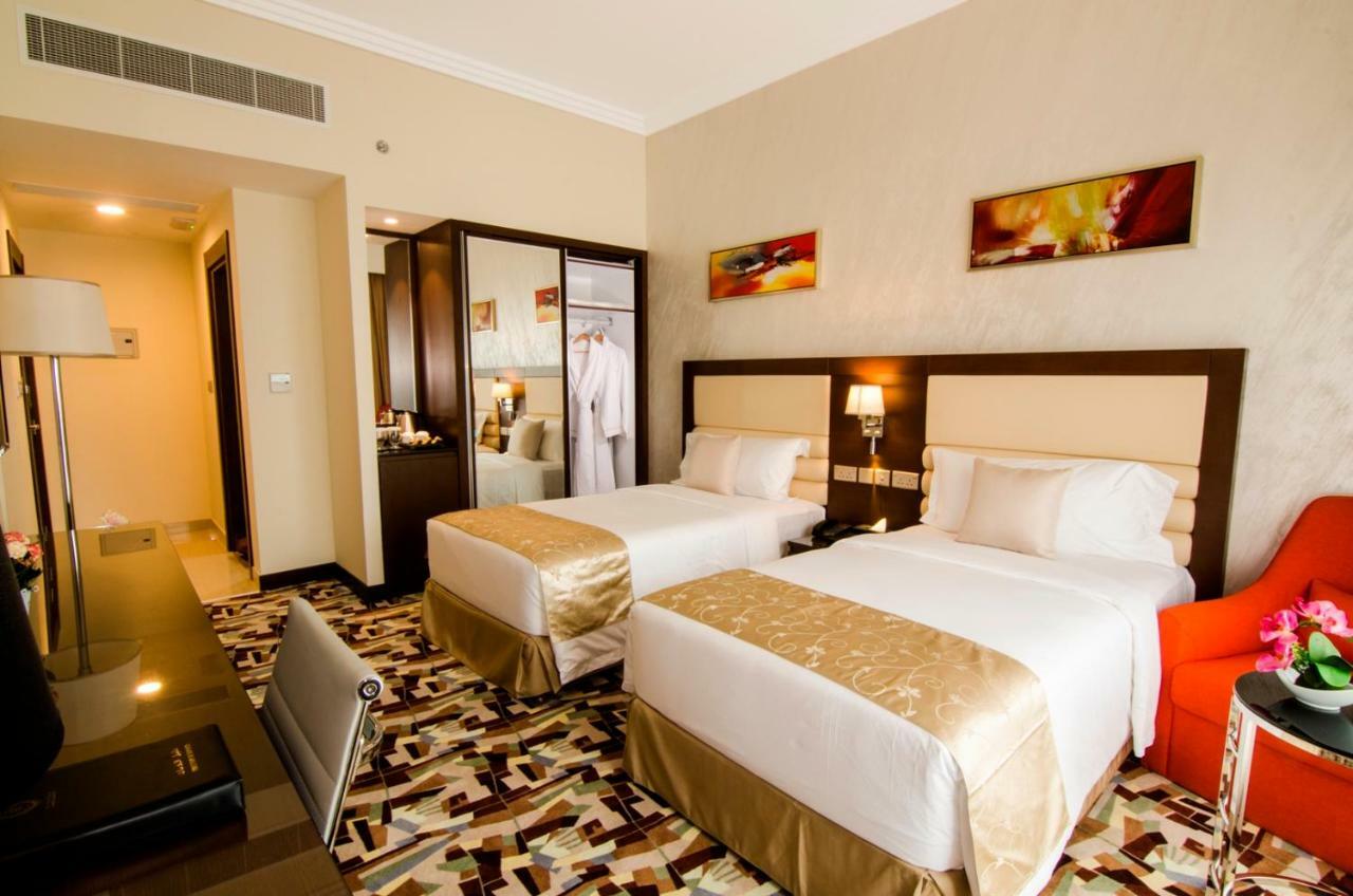 מוסקט Al Murooj Grand Hotel מראה חיצוני תמונה